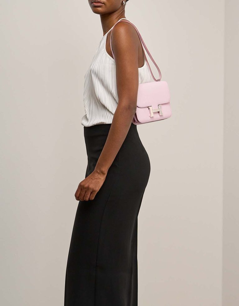 Hermès Constance 18 Chèvre Mysore Mauve Pâle Front | Sell your designer bag