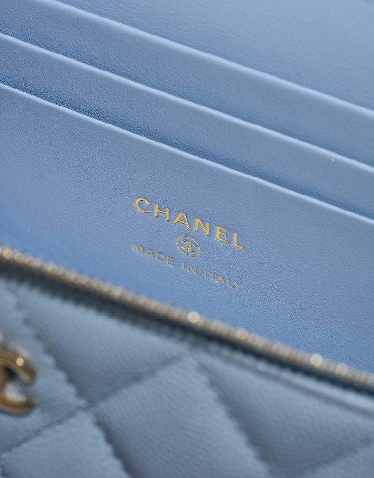 Chanel Vanity Small Caviar-Leder Hellblau Logo | Verkaufen Sie Ihre Designer-Tasche