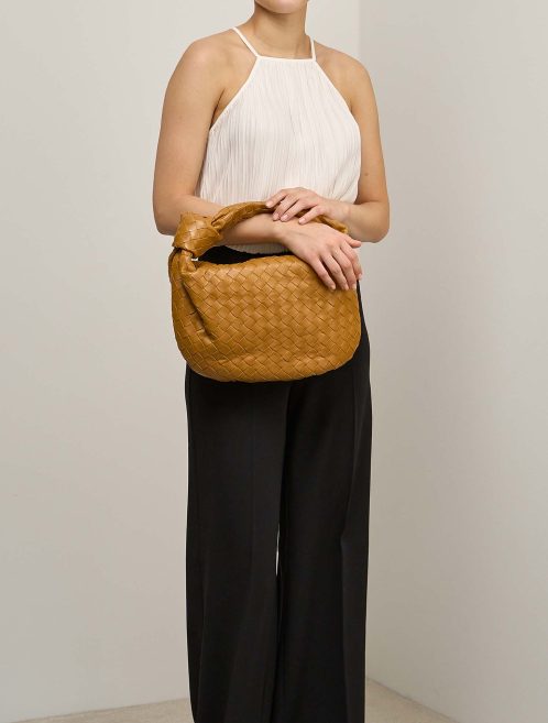 Bottega Veneta Jodie Teen Lamb Camel on Model | Sell your designer bag