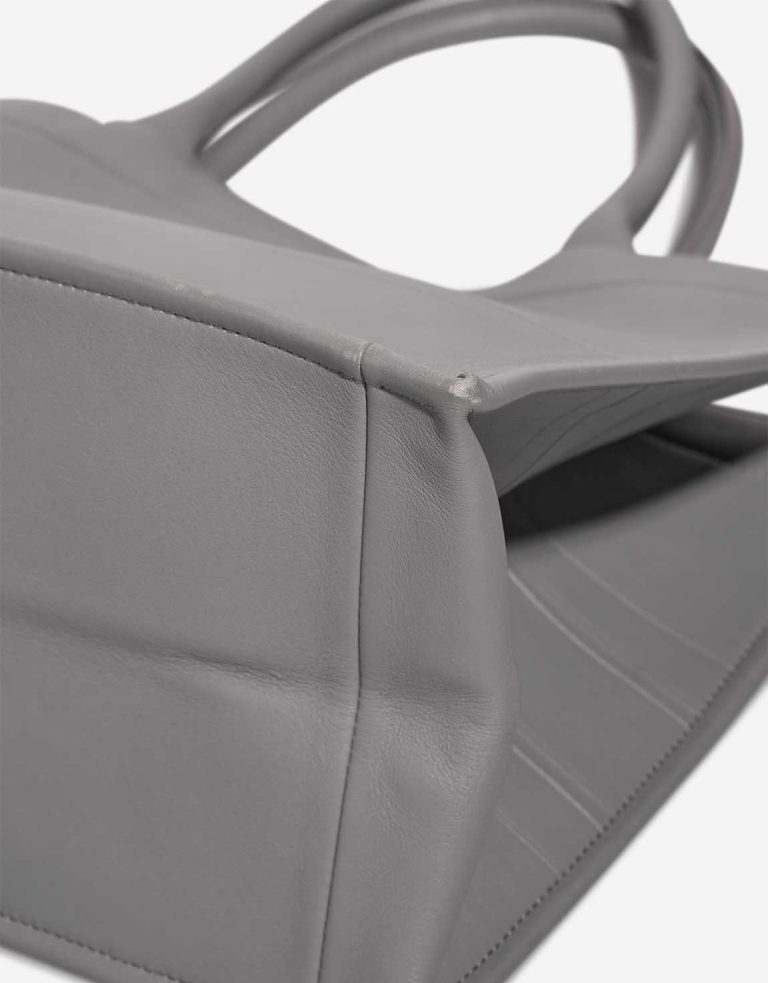 Dior Book Tote Medium Lamb Grey Signes d’usure | Vendez votre sac de créateur
