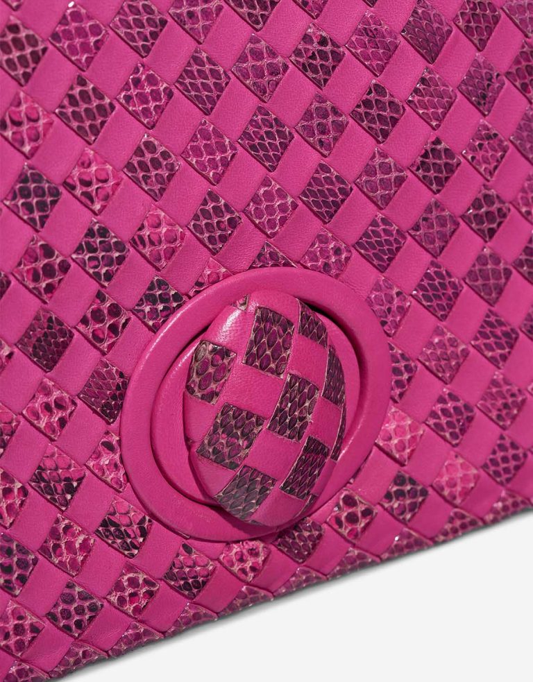 Bottega Veneta Clutch Calf / Python Fuchsia Closing System | Sell your designer bag