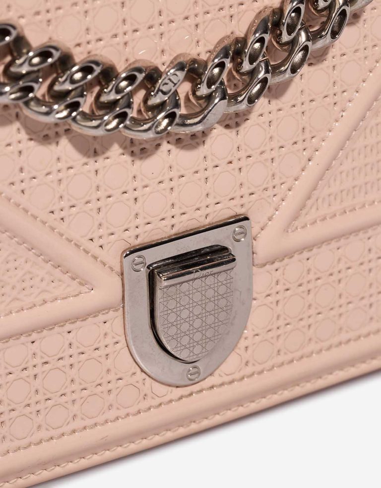 Dior Diorama Small Patent Light Pink Verschluss-System | Verkaufen Sie Ihre Designer-Tasche