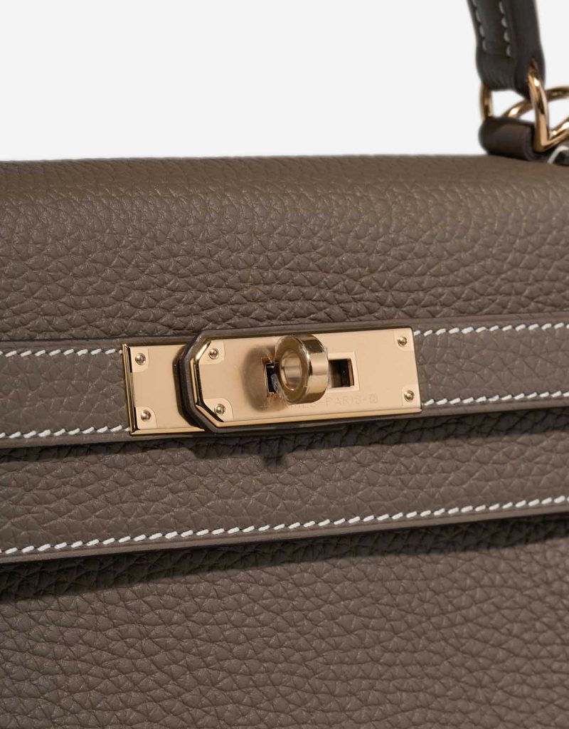 Hermès Kelly 28 Taurillon Clémence Étoupe Closing System | Sell your designer bag