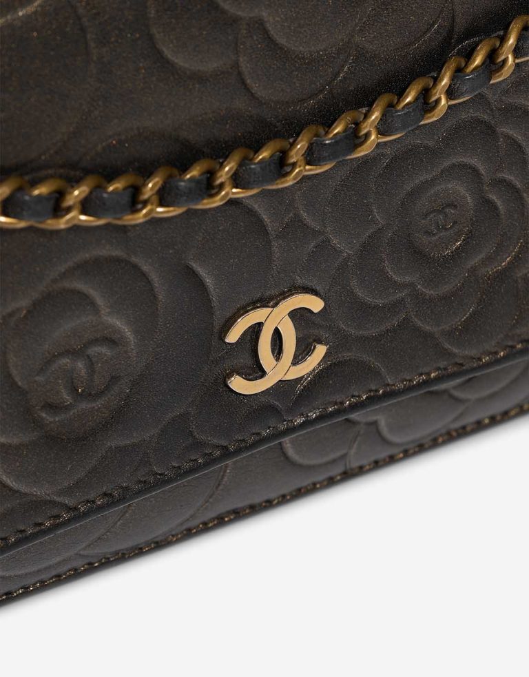 Chanel Timeless Camellia Wallet On Chain Lamb Black / Gold Closing System | Sell your designer bag