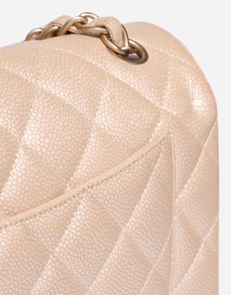 Chanel Timeless Jumbo Caviar Pearl Beige Signs of wear | Sell your designer bag