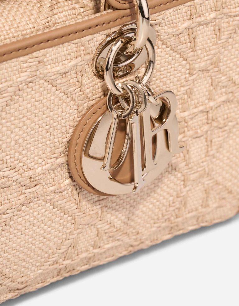 Dior Lady D-Joy Medium Wicker / Calf Beige Closing System | Sell your designer bag