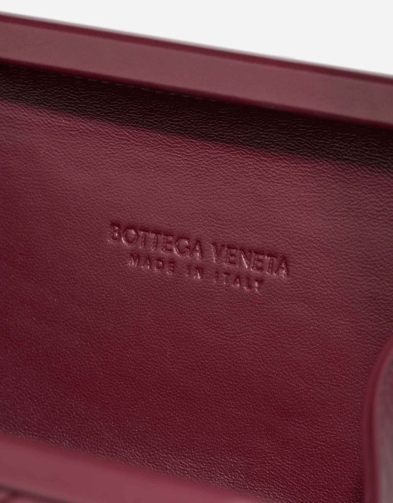 Bottega Veneta Knot Clutch Calf Burgundy Logo | Sell your designer bag