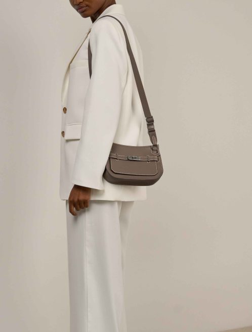 Hermès Jypsière Mini Evercolor Étoupe on Model | Sell your designer bag