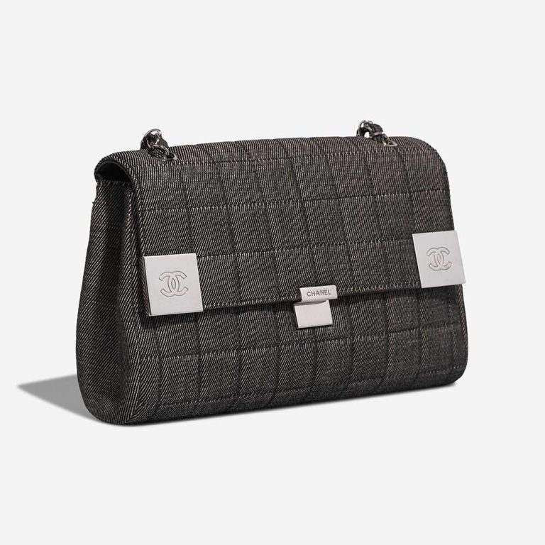 Chanel Chocolate Bar Medium Denim Grey | Vendez votre sac de créateur