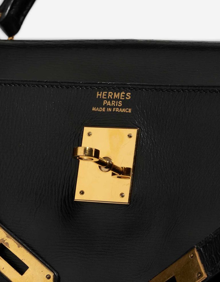 Hermès Kelly 32 Box Black Logo | Sell your designer bag