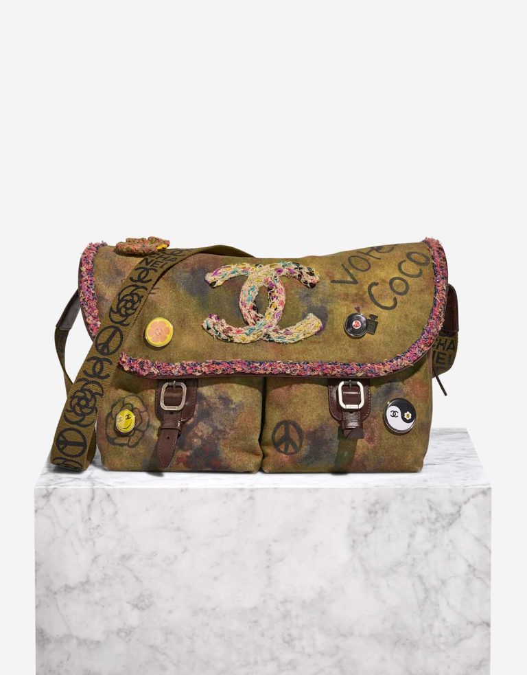 Chanel Graffiti Canvas Khaki Front | Verkaufen Sie Ihre Designer-Tasche