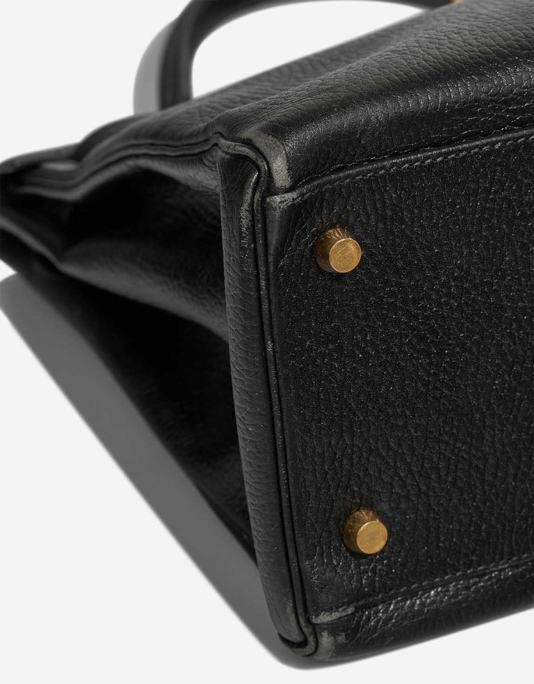 Hermès Kelly 35 Ardennes Black Signs of wear | Sell your designer bag