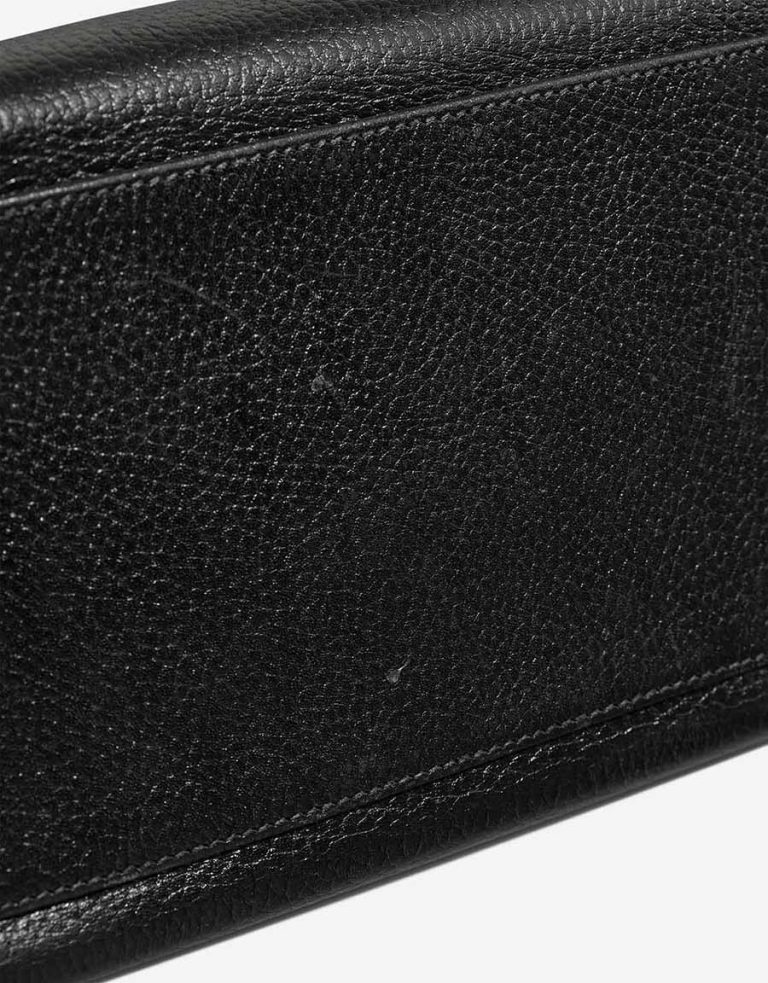 Hermès Kelly 35 Ardennes Black Signs of wear | Sell your designer bag