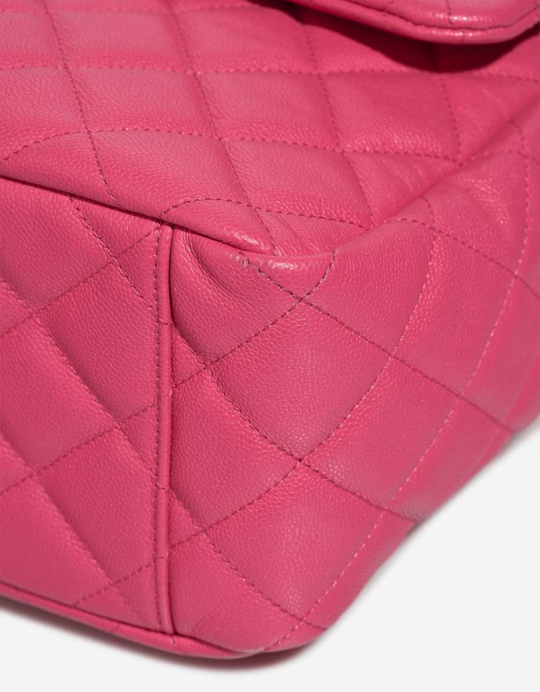 Chanel Flap Bag XXL Caviar Hot Pink Signs of wear | Sell your designer bag