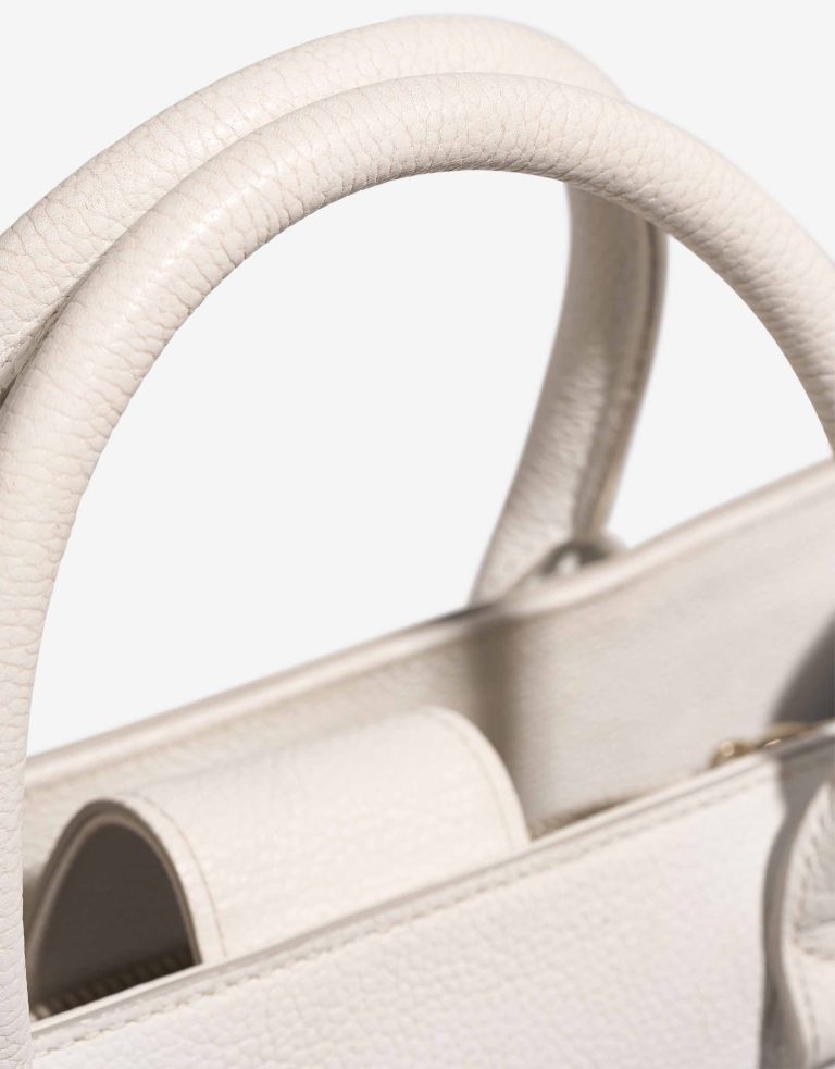 Chanel Neo Executive Medium Calf White Signs of wear | Sell your designer bag