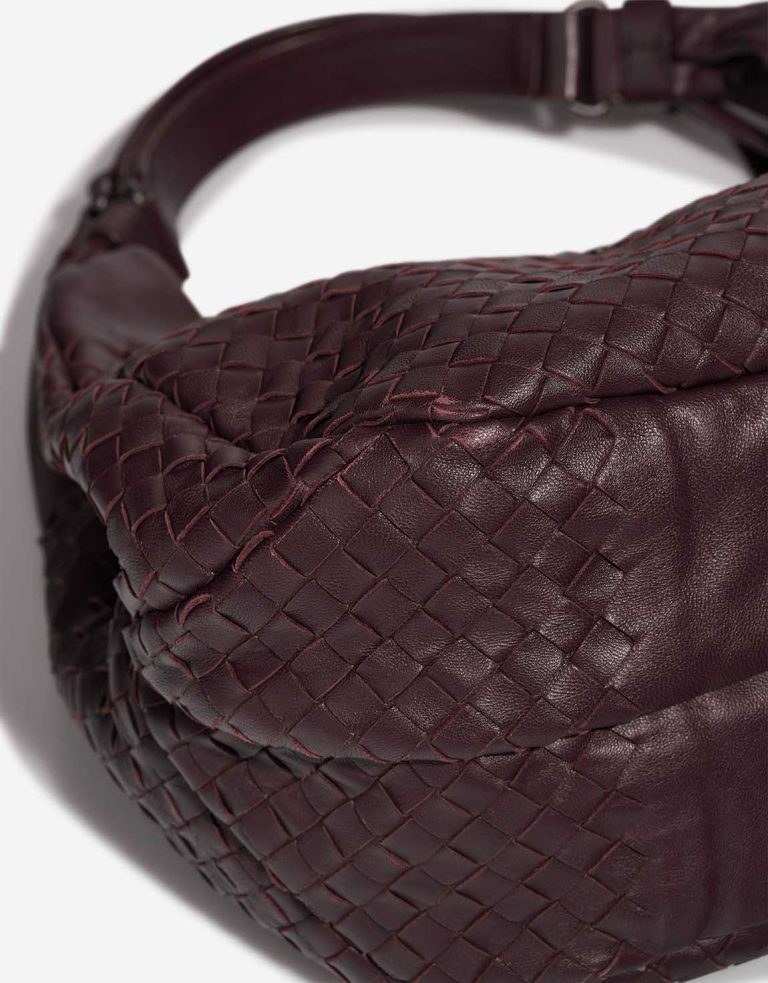 Bottega Veneta Shoulder Bag Medium Lamb Dark Burgundy Signs of wear | Sell your designer bag