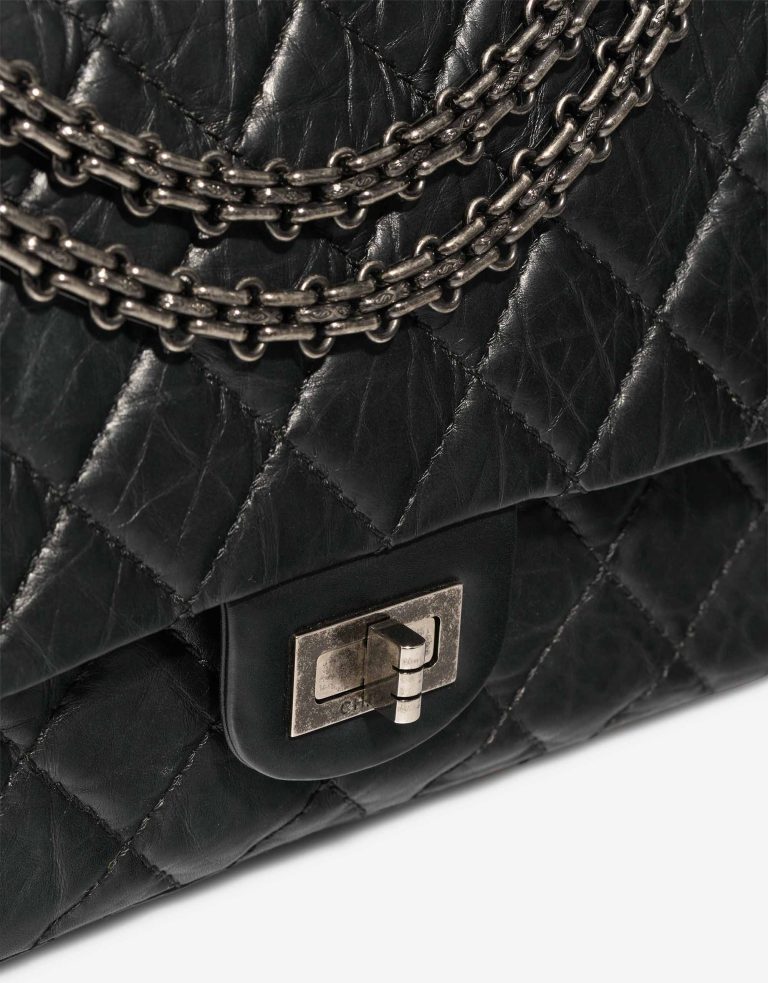 Chanel 2.55 Reissue 226 Aged Kalbsleder Schwarz Verschluss-System | Verkaufen Sie Ihre Designer-Tasche