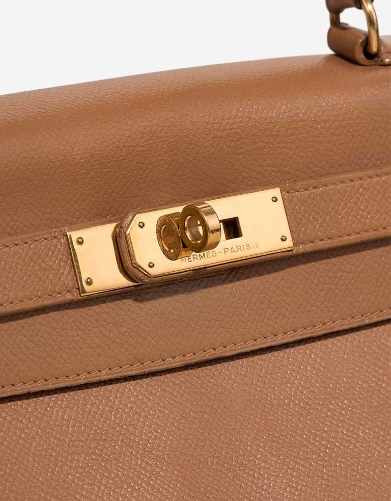 Hermès Kelly 28 Epsom Beige Front | Verkaufen Sie Ihre Designer-Tasche