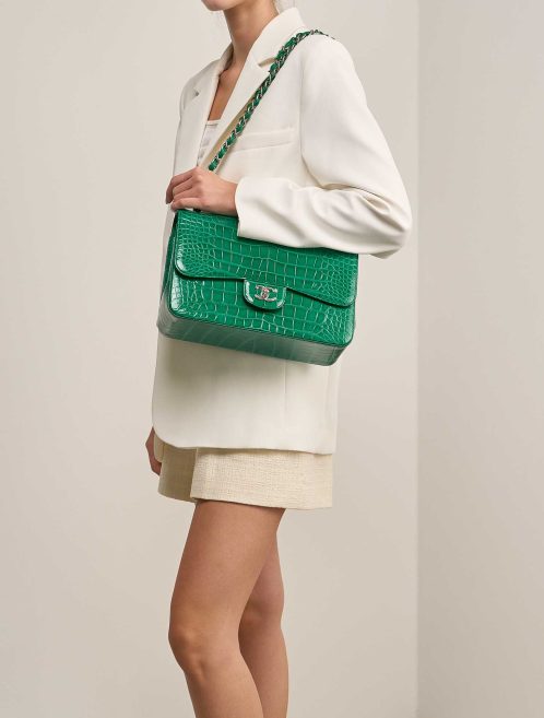 Chanel Timeless Jumbo Alligator Mississippi Emerald on Model | Sell your designer bag