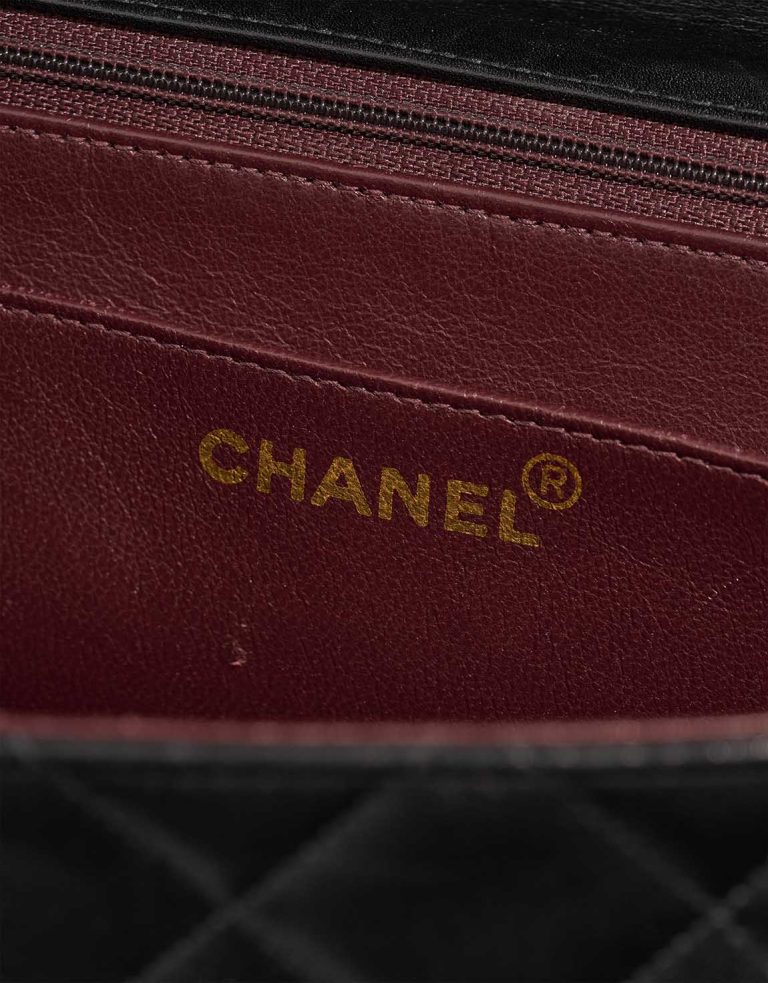 Chanel Timeless Jumbo Lamb Black Logo | Sell your designer bag