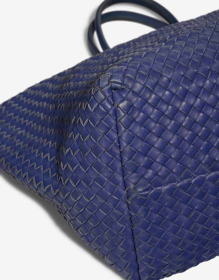 Bottega Veneta Cabat Large Lamb Blue Signs of wear | Sell your designer bag