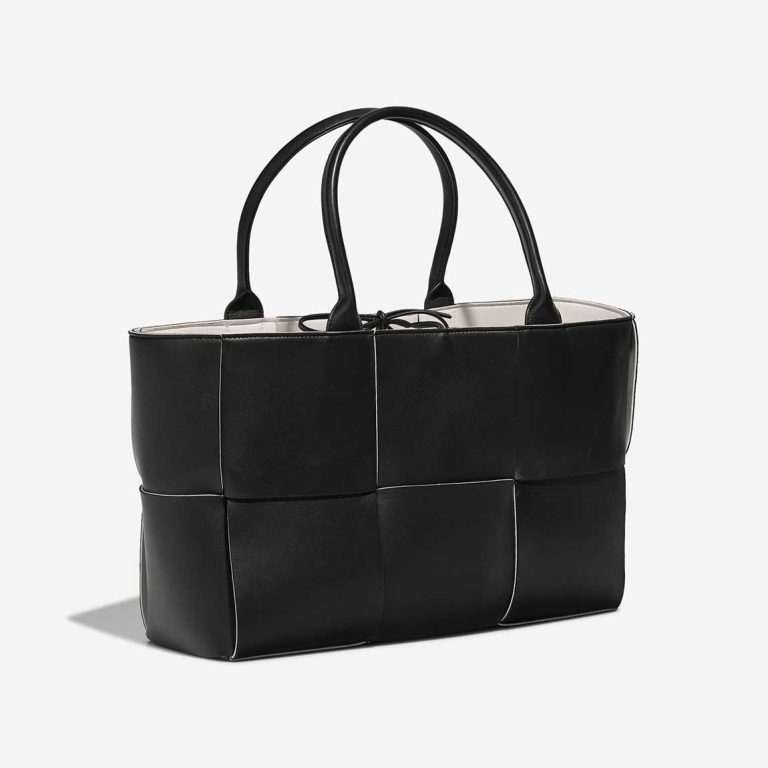 Bottega Veneta Arco Tote Medium Lamb Black / White | Sell your designer bag