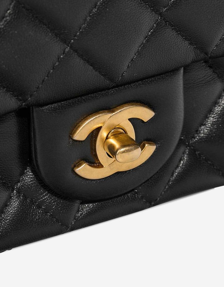 Chanel Timeless Mini Square Lammleder Schwarz Front | Verkaufen Sie Ihre Designer-Tasche