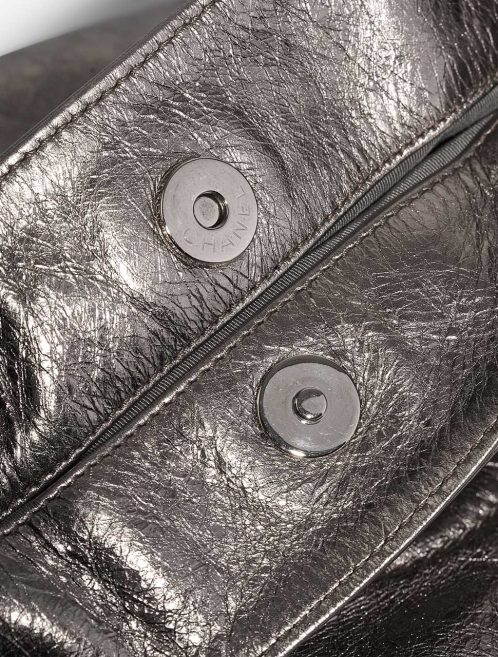 Chanel Shopping Tote Crinkled Kalbsleder Silber Metallic Verschluss-System | Verkaufen Sie Ihre Designer-Tasche