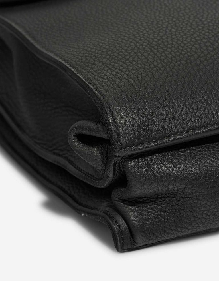 Hermès Sac a Dépêches 2-38 Togo Black Signes d'usure | Vendre votre sac de créateur