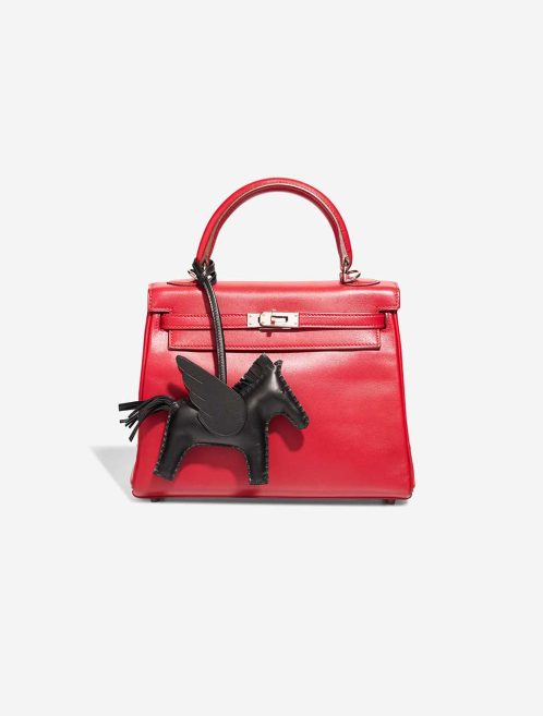 Hermès Rodeo Pegasus MM Milo Lamb So Black Closing System | Sell your designer bag