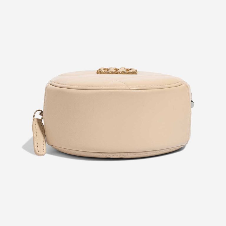 Chanel 19 Round Clutch Lamb Beige | Sell your designer bag