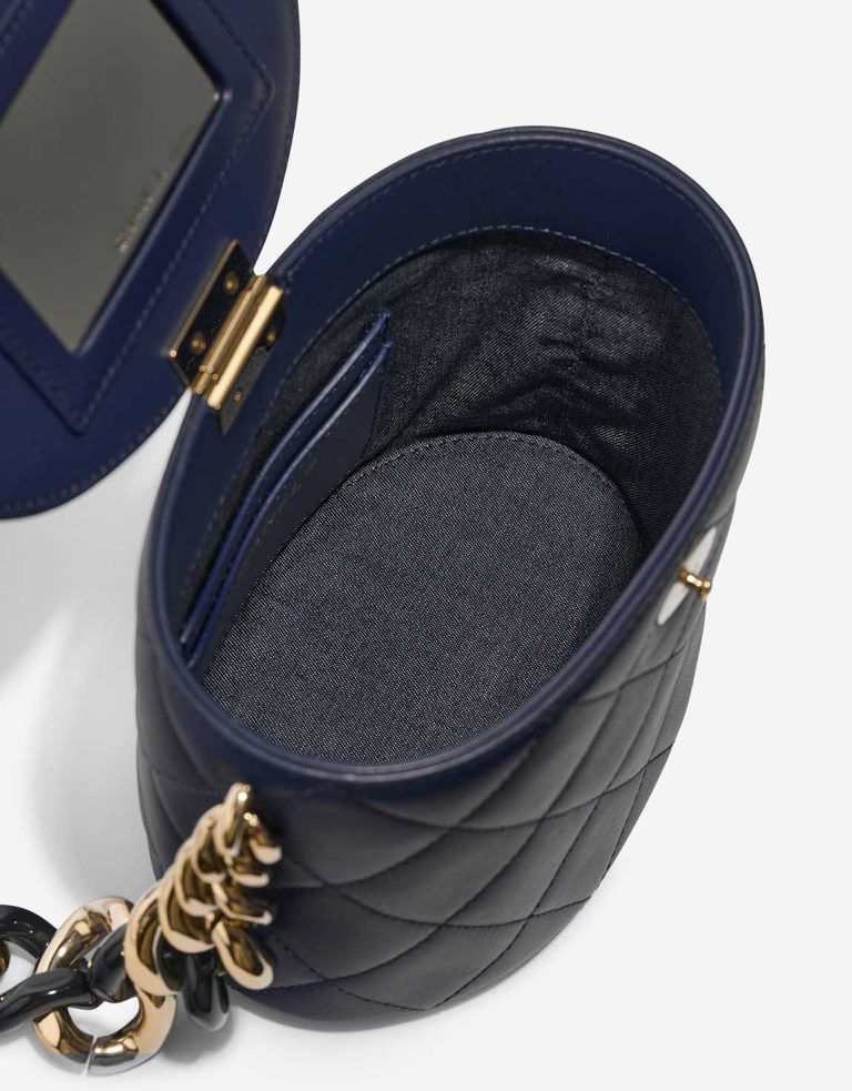 Chanel Vanity Small Lamb Dark Blue Inside | Sell your designer bag