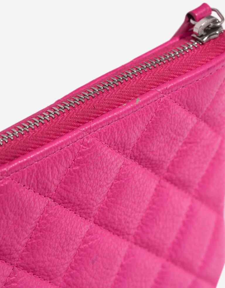 Chanel Clutch Caviar Hot Pink Signs of wear | Sell your designer bag