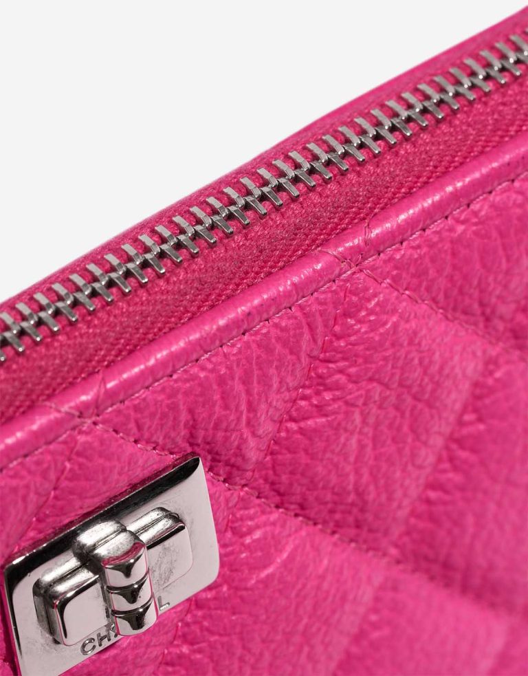 Chanel Clutch Caviar Hot Pink Signs of wear | Sell your designer bag