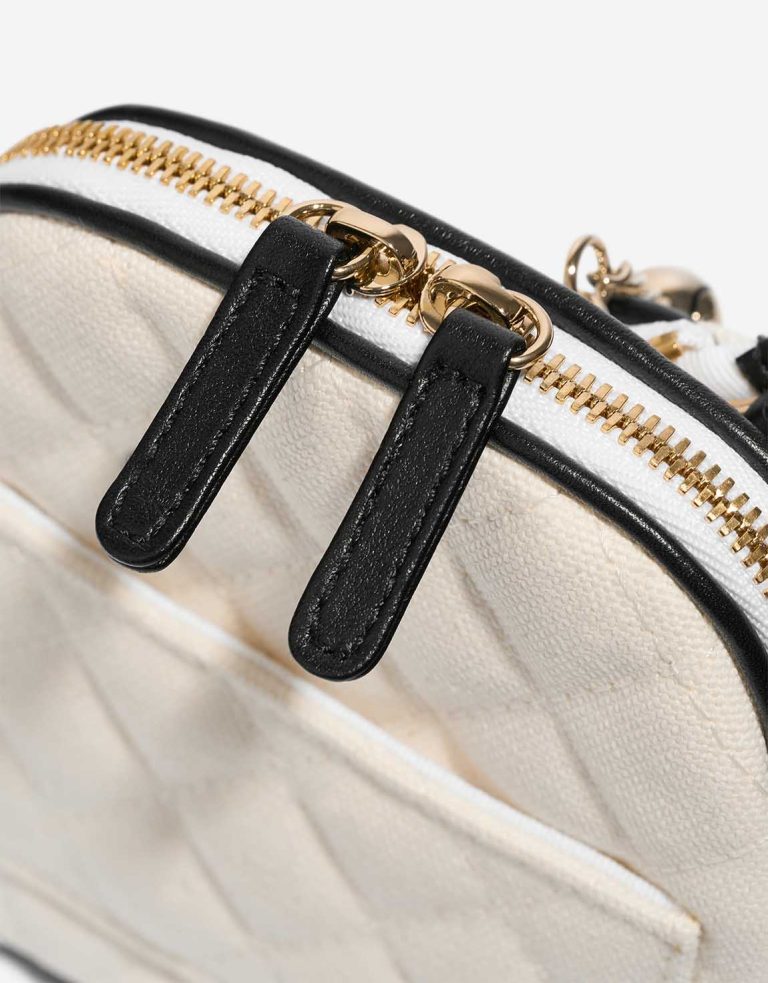 Chanel Tennis Bag Monte-Carlo Mini Canvas White  Closing System | Sell your designer bag