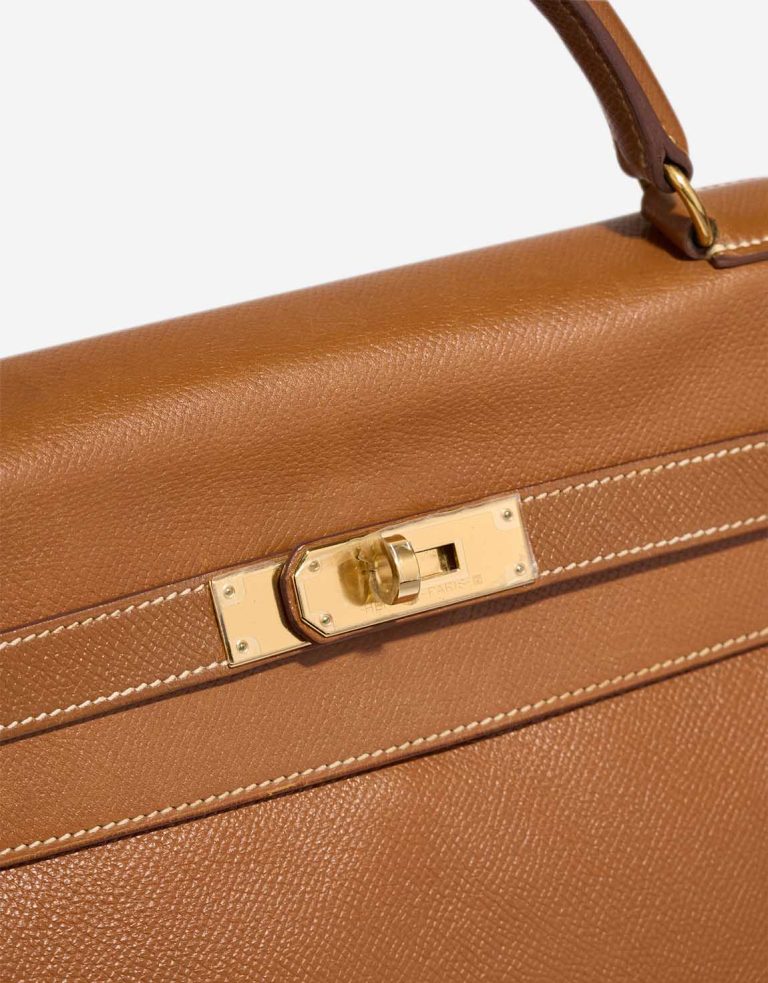 Hermès Kelly 32 Courchevel Camel Closing System | Sell your designer bag