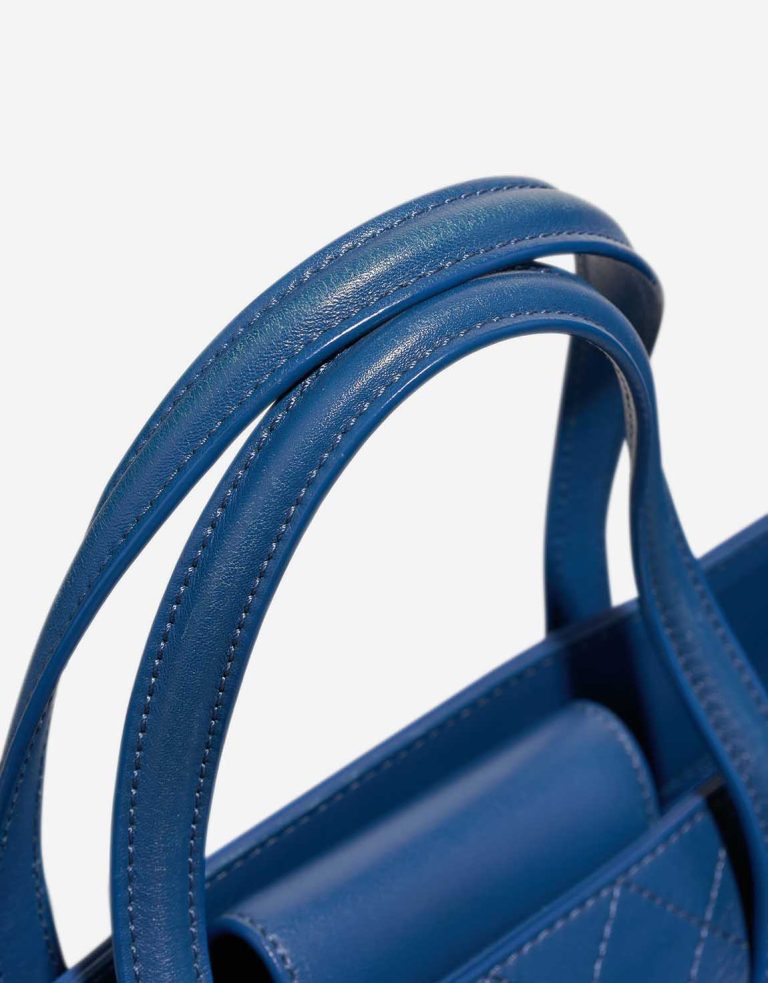 Chanel Shopping Tote Blau Abnutzungserscheinungen | Verkaufen Sie Ihre Designertasche