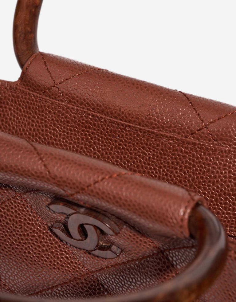 Chanel Timeless Shopper Caviar Brown Signs of wear | Sell your designer bag