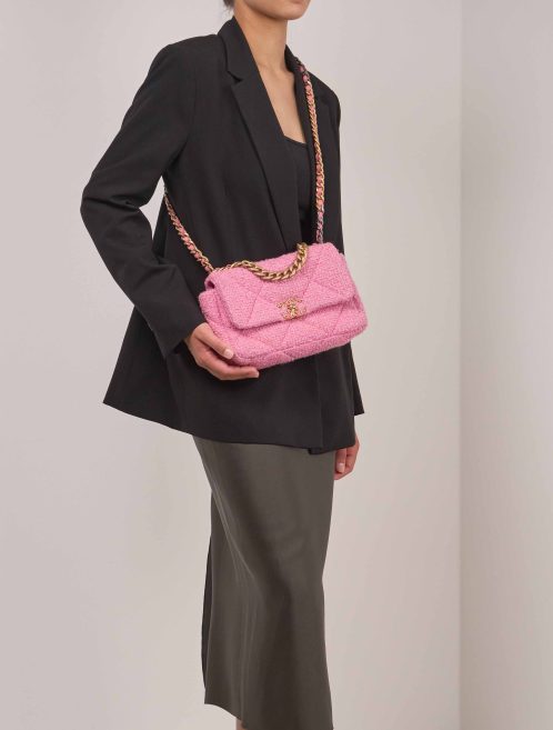 Chanel 19 Flap Bag Tweed Pink on Model | Sell your designer bag