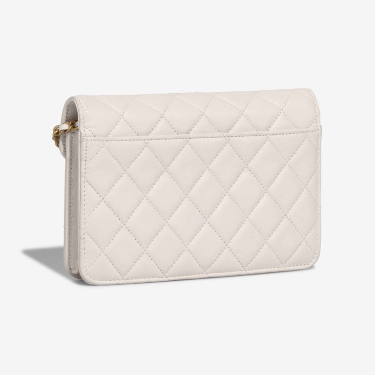 Chanel Enchained Wallet On Chain Calf White | Sell your designer bag