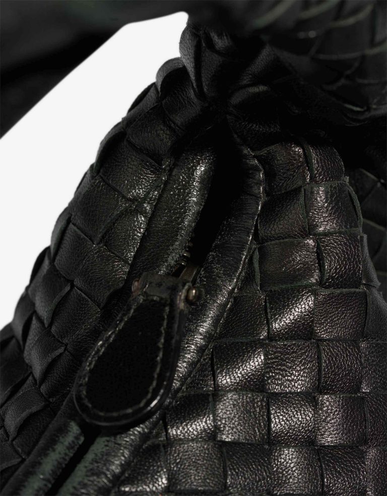 Bottega Veneta Hobo Medium Calf Black Closing System | Sell your designer bag