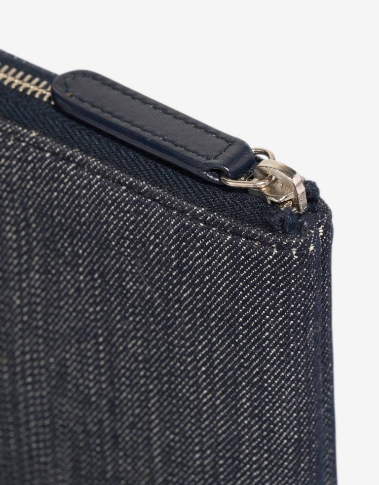 Chanel Laptop Case Denim Dark Blue Closing System | Sell your designer bag