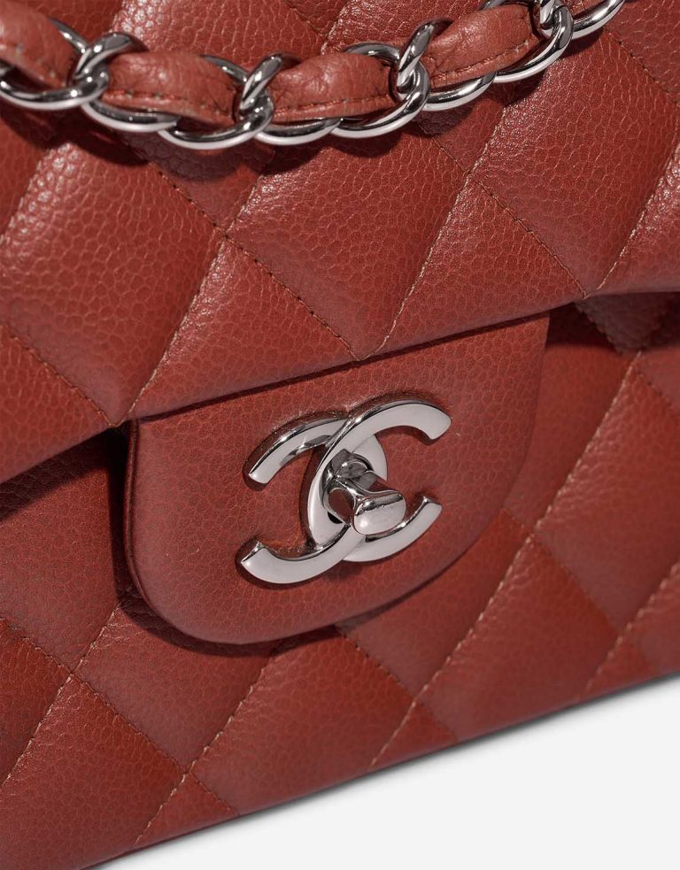 Chanel Timeless Jumbo Caviar Dark Red Closing System | Sell your designer bag