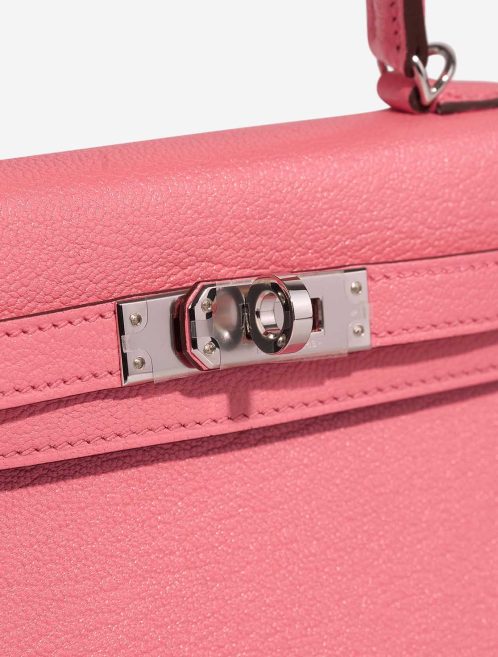 Hermès Kelly Mini Chèvre Mysore Rose d&#039;Ete / Rouge Venitien Verschluss-System | Verkaufen Sie Ihre Designer-Tasche