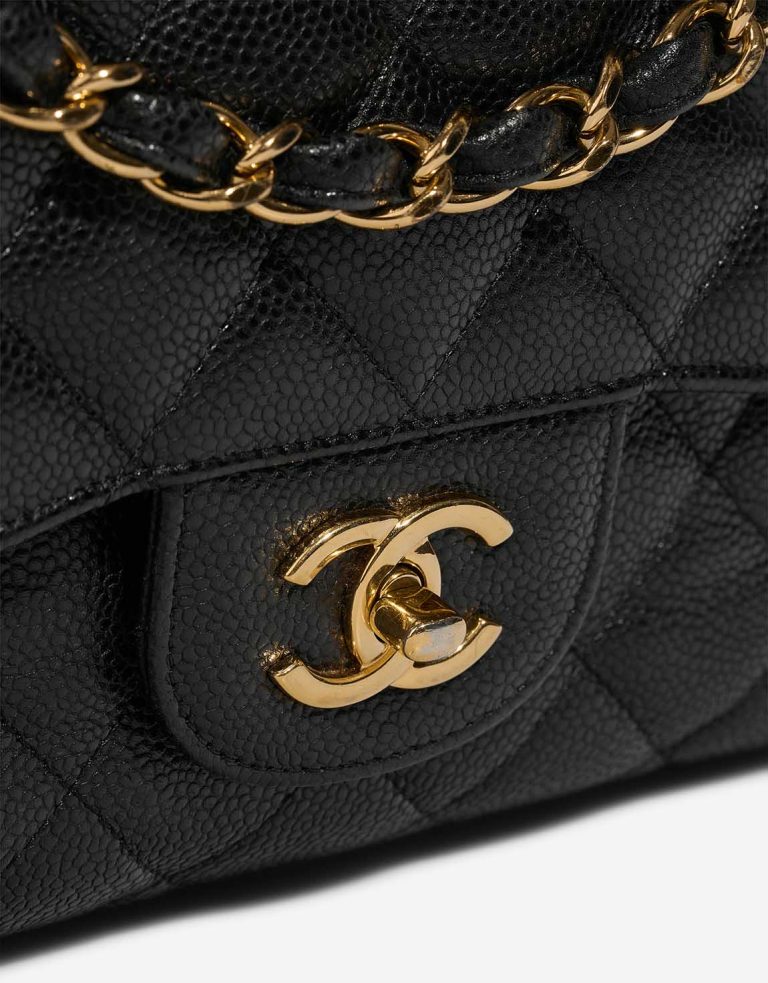 Chanel Timeless Jumbo Caviar Noir Système de fermeture | Vendez votre sac de créateur