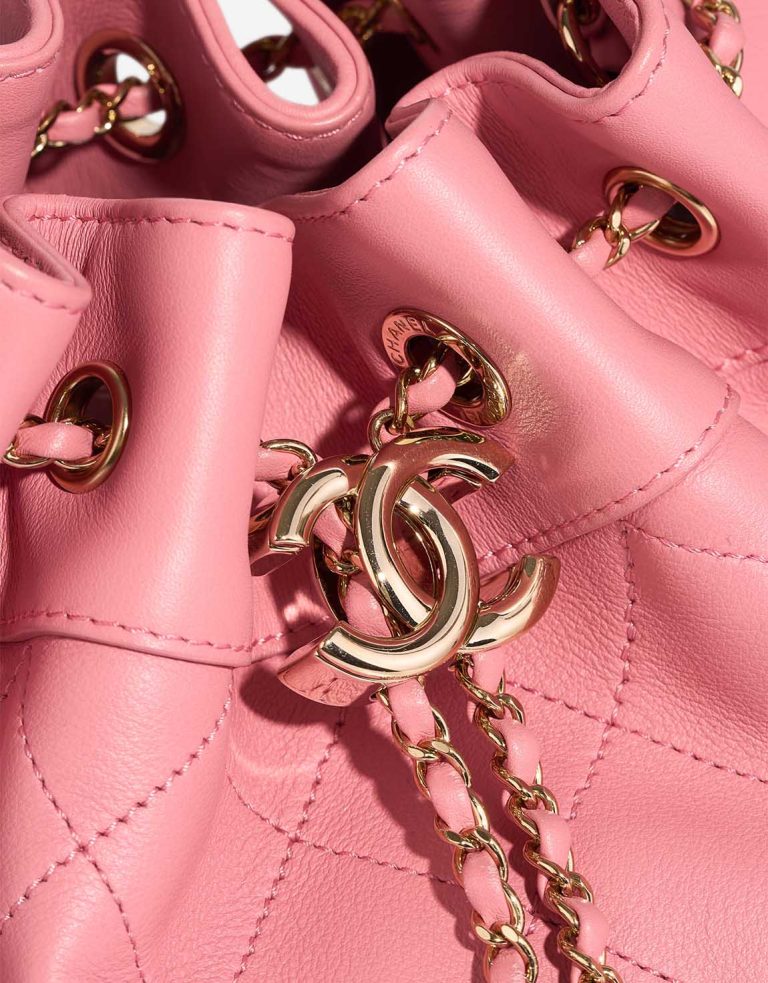 Chanel Bucket Bag Kalbsleder Pink Closing System | Verkaufen Sie Ihre Designer-Tasche