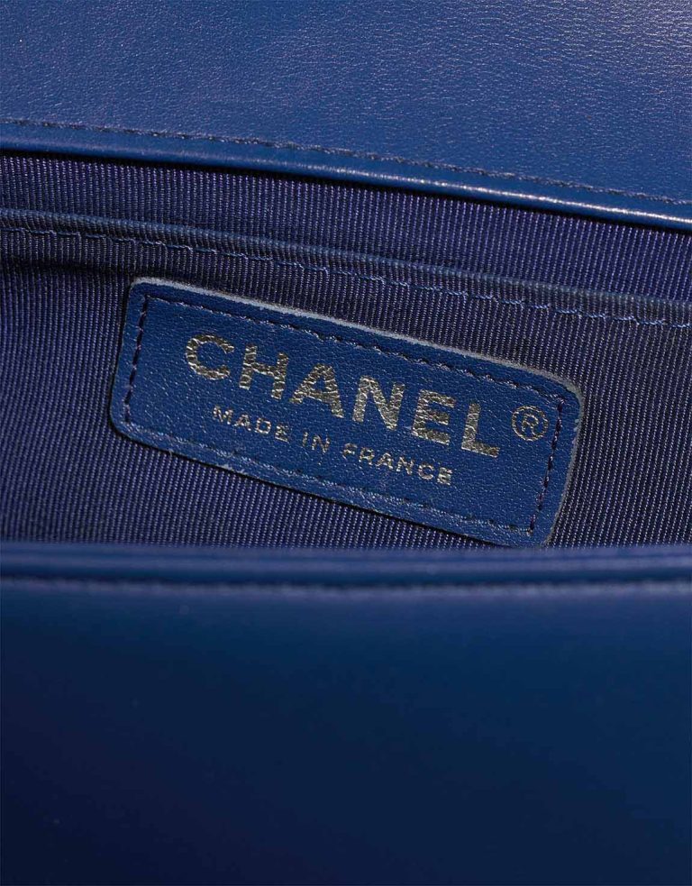 Chanel Boy Medium Lamb Blue Logo | Vendez votre sac de créateur