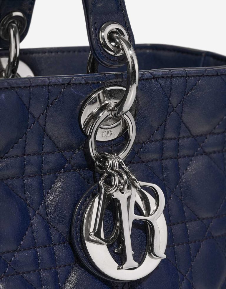 Dior Lady Large Lamb Blue Front | Vendre votre sac de créateur