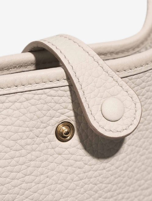 Hermès Evelyne 16 Clémence Béton Verschluss-System | Verkaufen Sie Ihre Designer-Tasche