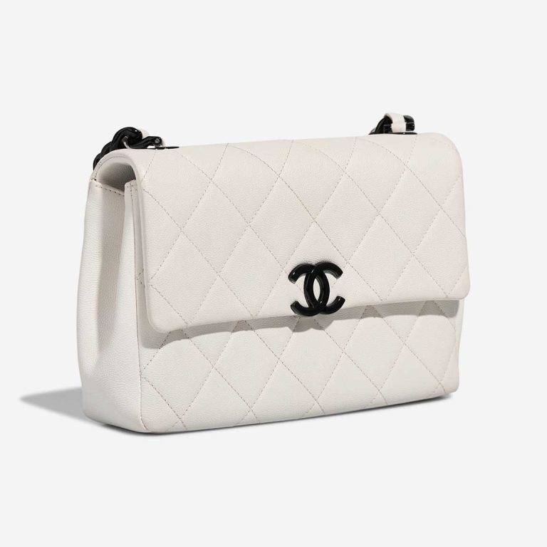 Chanel Flap Bag Medium Caviar-Leder Weiß | Verkaufen Sie Ihre Designer-Tasche